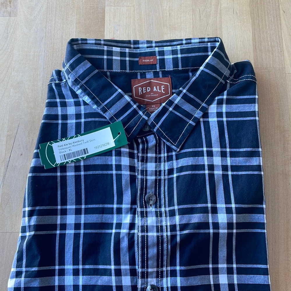 Red Ale by Alesbury Dress Shirt NWTs size XL